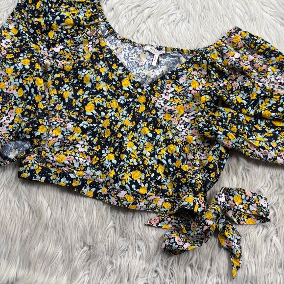 BCBGeneration Blouse Garden Floral Surplice Wrap Crop Top - Picture 3 of 7